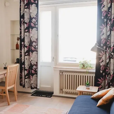 Apartment Bright Floor Studio In Heart Of *