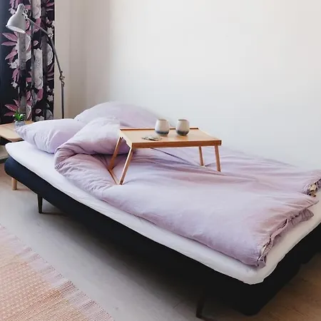 Bright Floor Studio In Heart Of דירה